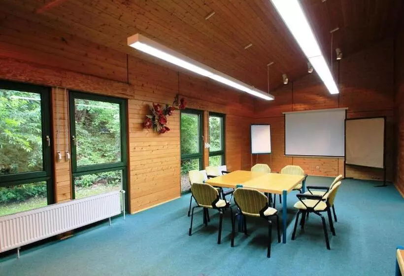 ペンション Gästehaus Dorflinde