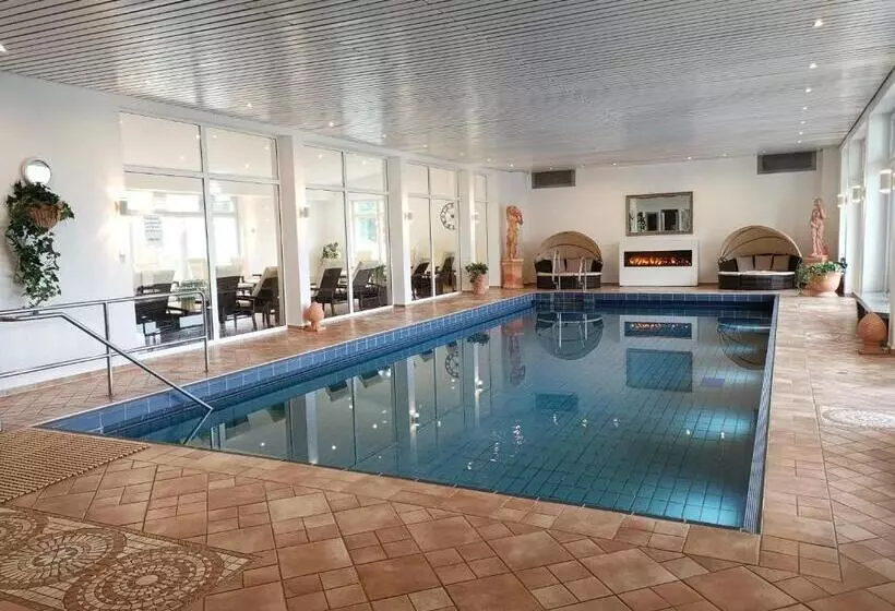 ペンション Gästehaus Dorflinde