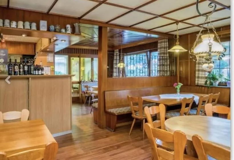 Пансион Landgasthaus Waldhorn