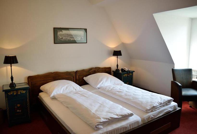 Schlosshotel Götzenburg