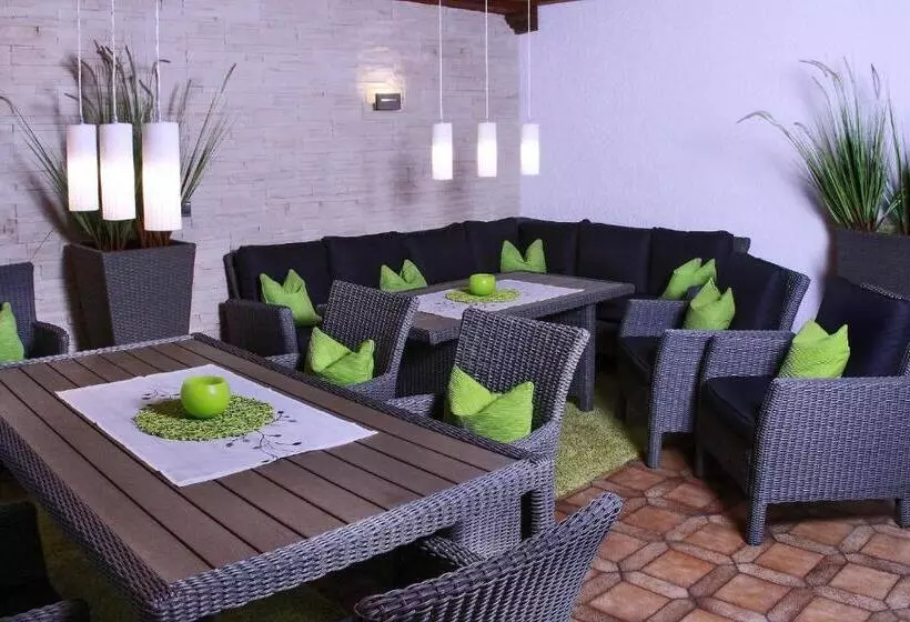 Bed and Breakfast Landhaus Am Forst