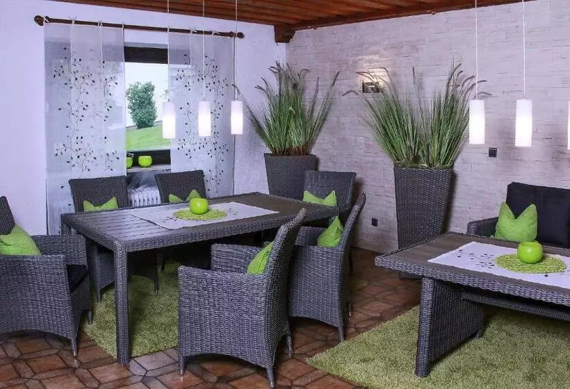 Bed and Breakfast Landhaus Am Forst