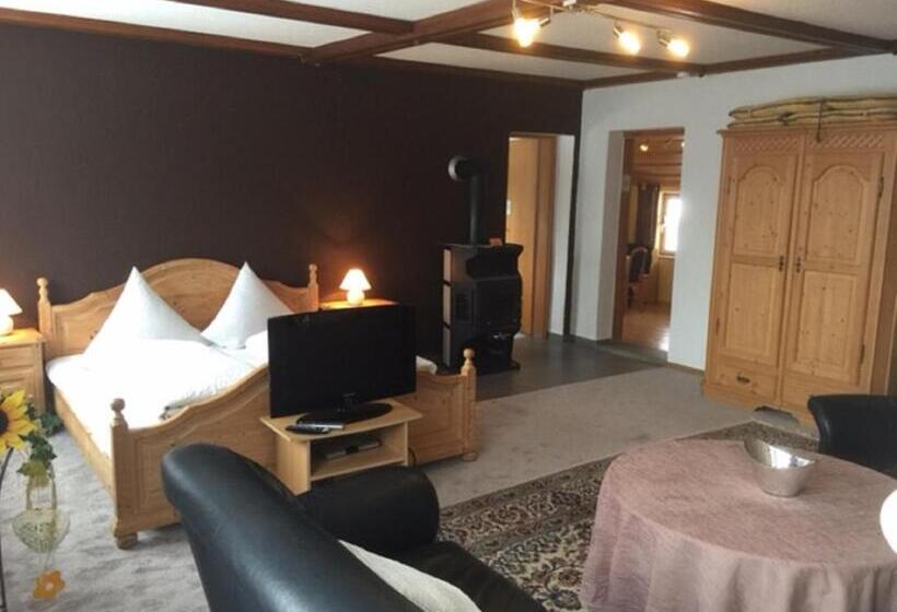 Aamiaismajoitus (B&B) Landhaus Am Forst