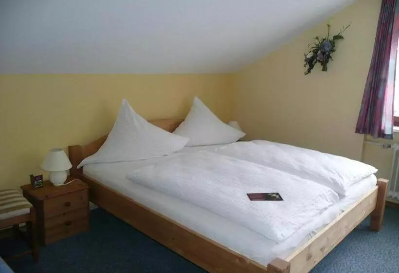 Bed and Breakfast Landhaus Am Forst