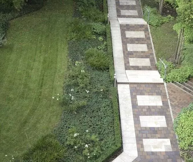 בית מלון כפרי Am Alten Park