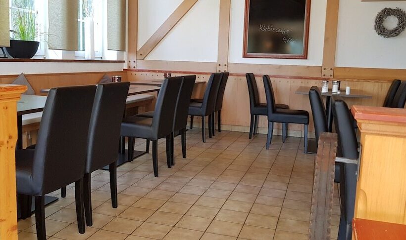 Отель Am Untreusee