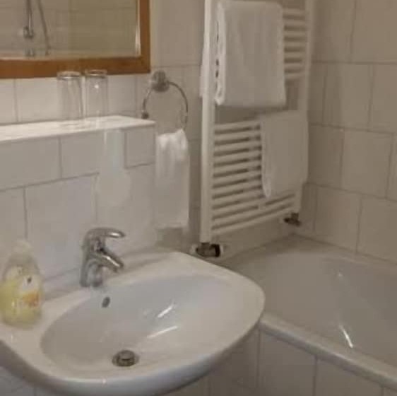 Отель Am Untreusee