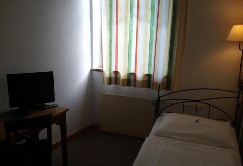 Отель Am Untreusee