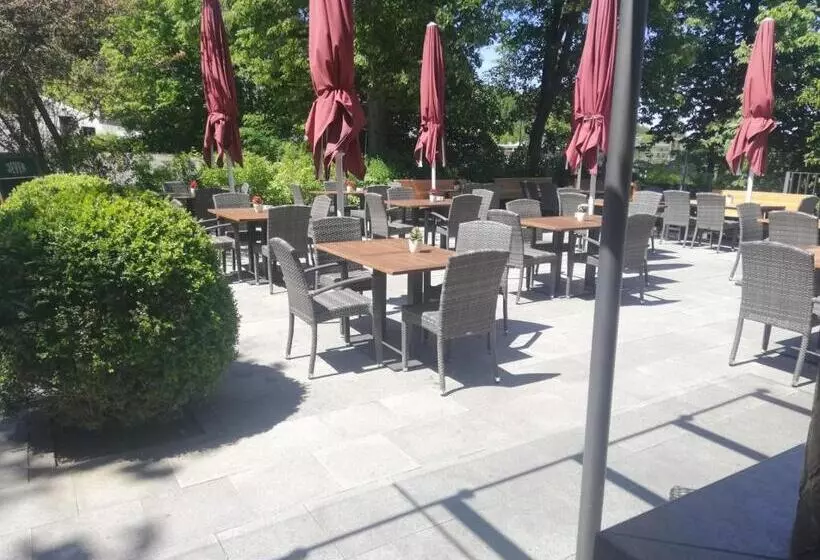 Отель Das Bergschlösschen