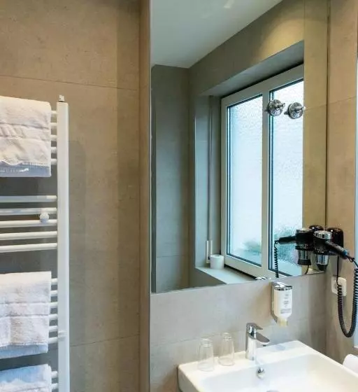 בית מלון כפרי Fischertor