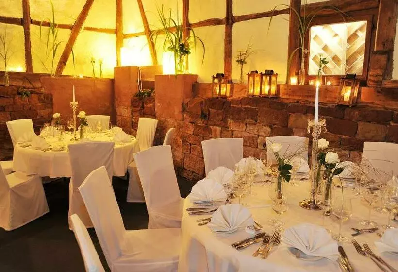 ホテル Gasthaus Zur Krone