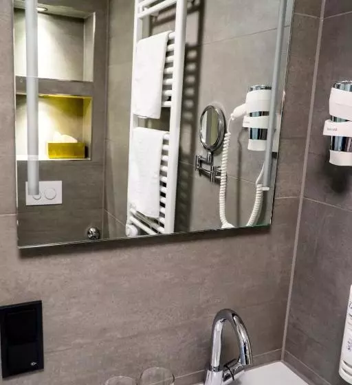 ホテル Gasthaus Zur Krone