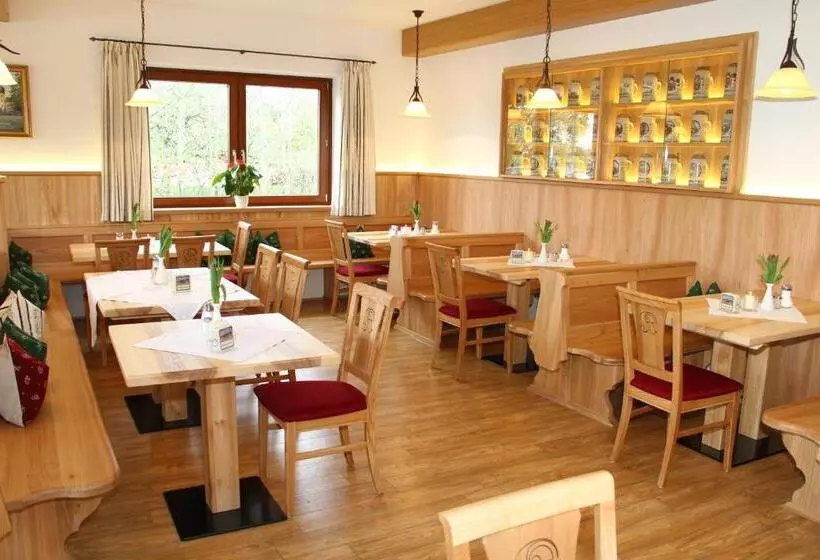 Отель Gasthof Kramerwirt