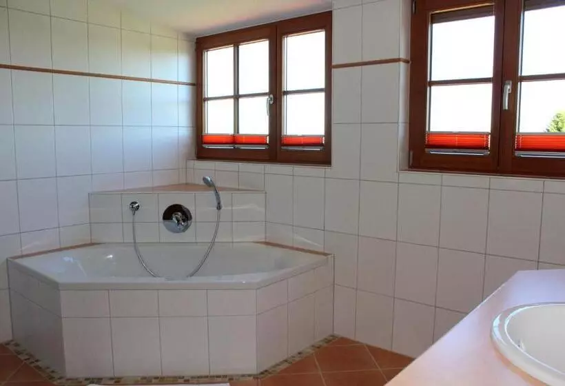 Отель Gasthof Kramerwirt