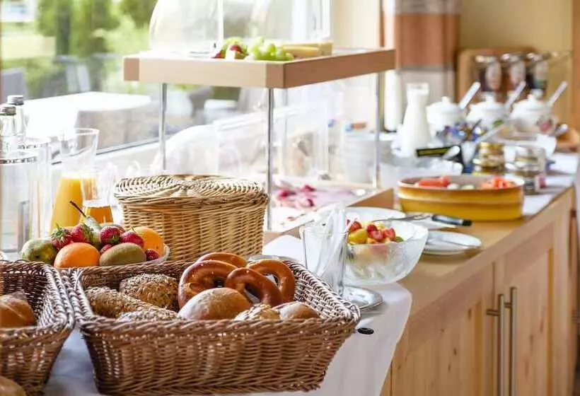 Отель Kaisers Das Kleine Stadt