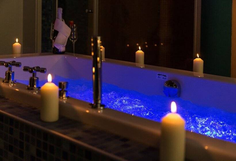 Отель Mainpromenade S