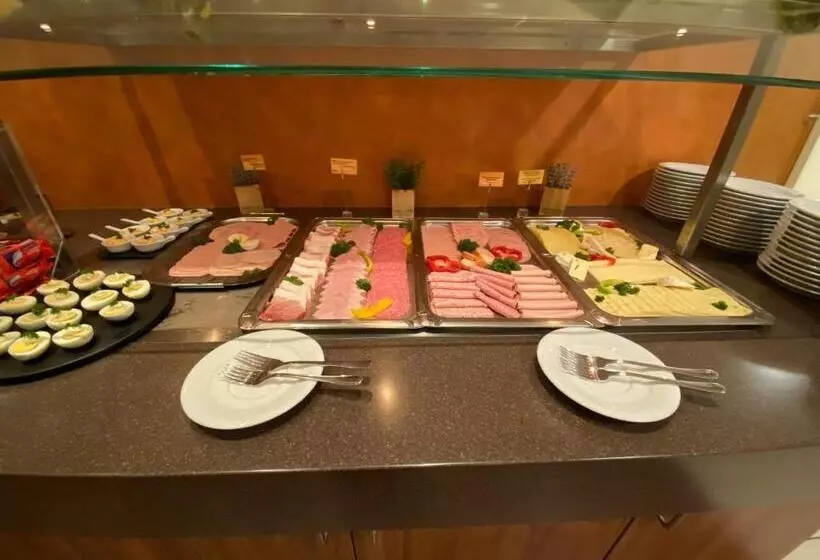 Отель Qualitel Hilpoltstein