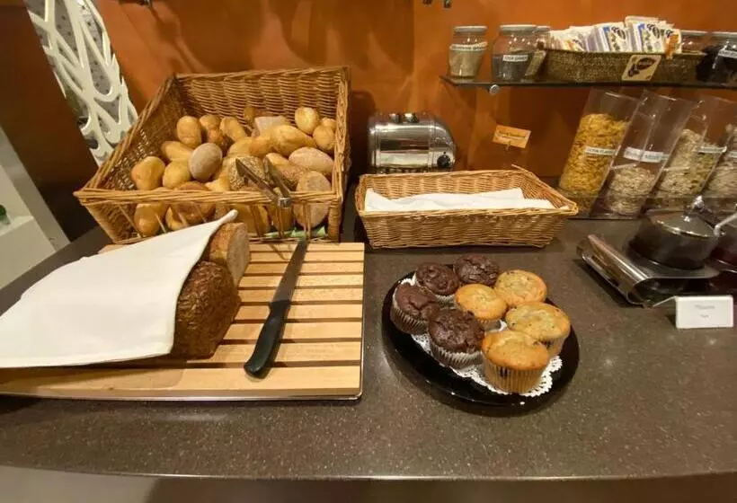 Отель Qualitel Hilpoltstein