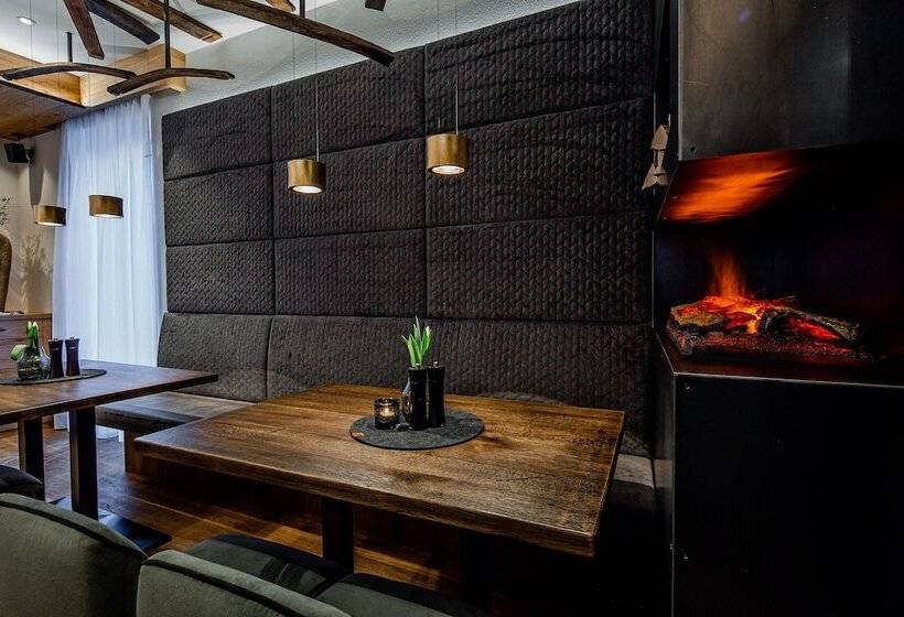 Hotelli Zum Stemplinger Hansl