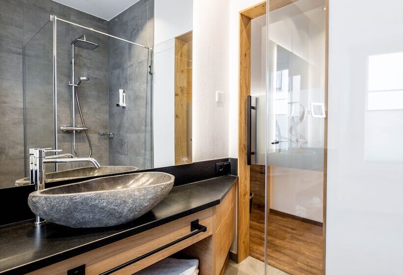 Hotelli Zum Stemplinger Hansl