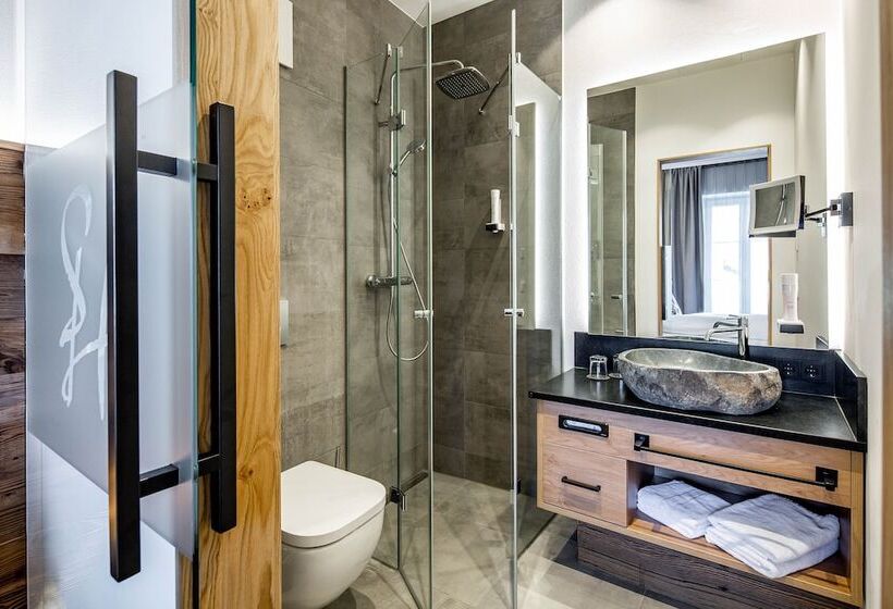 Hotelli Zum Stemplinger Hansl