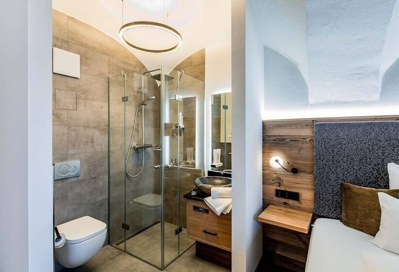 Hotelli Zum Stemplinger Hansl