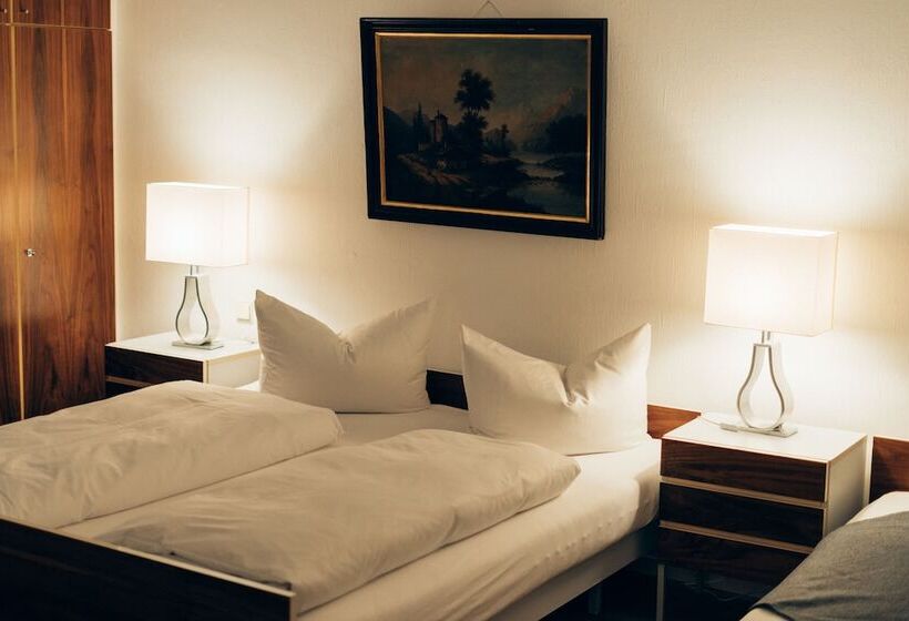 Majatalo Gasthof Hotel Zur Post