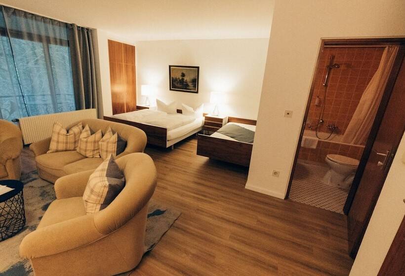 Majatalo Gasthof Hotel Zur Post