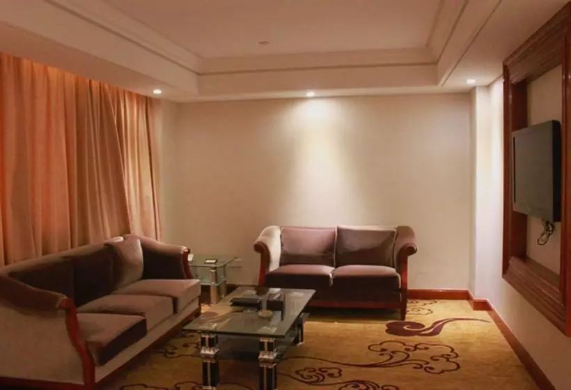 בית מלון כפרי Century Palace