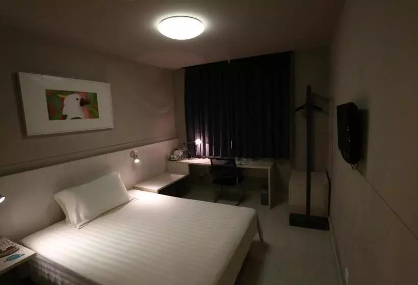 Отель Jinjiang Inn Shenzhen Luohu Wanxiang City