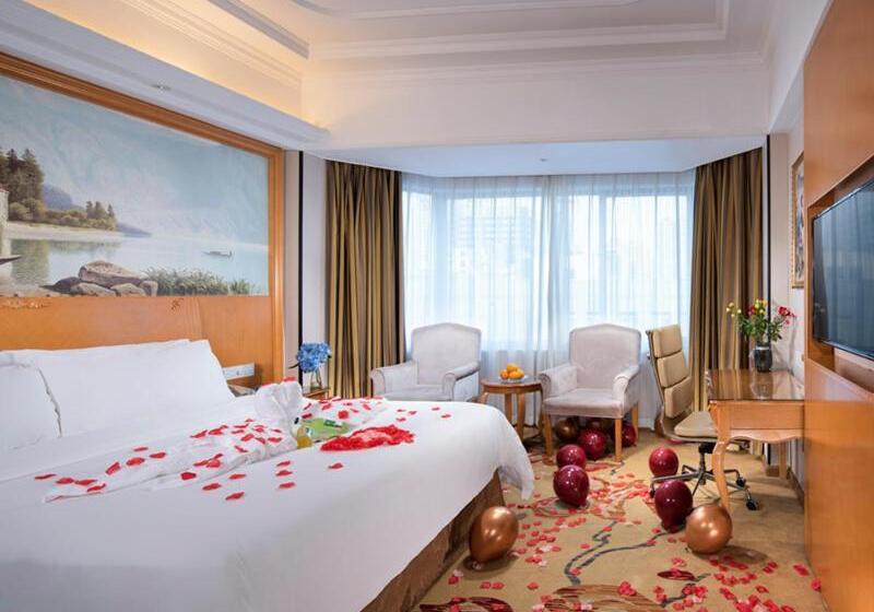 Vienna International Hotel Zhuhai Golden Phoenix