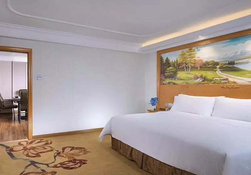 Vienna International Hotel Zhuhai Golden Phoenix