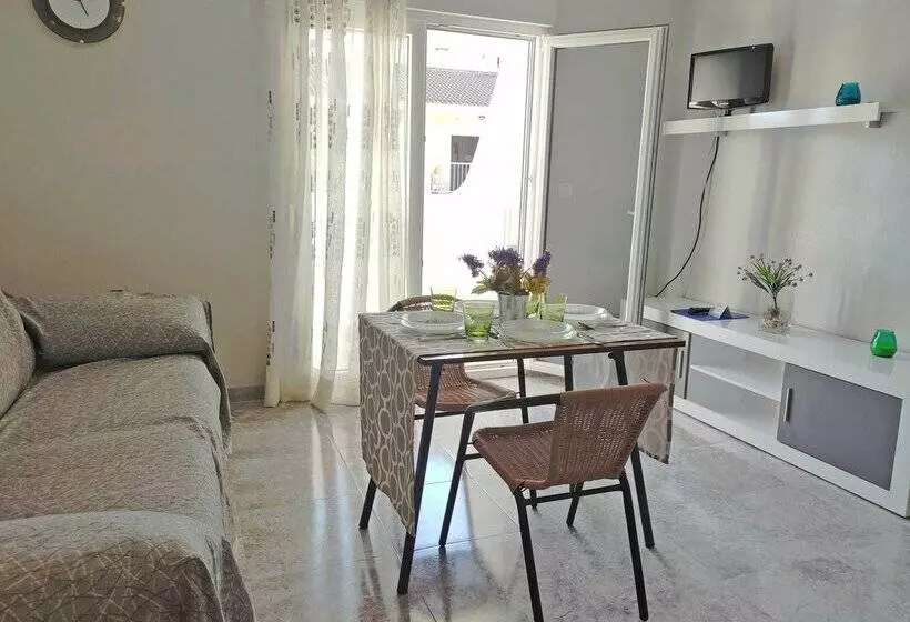 Apartamentos Los Abanicos 3000