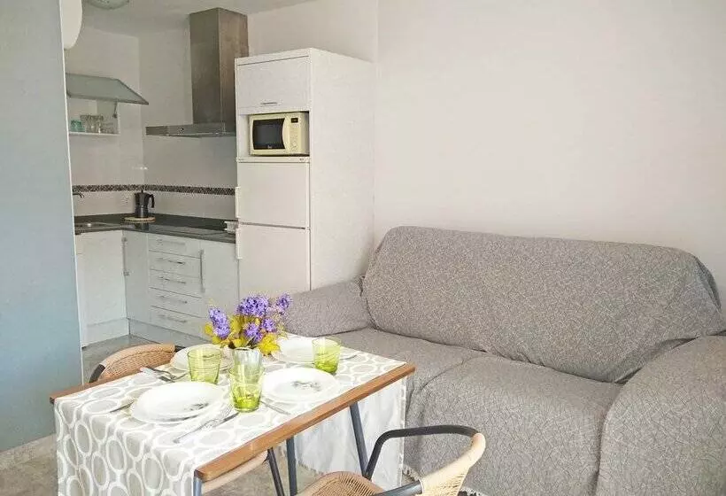 Apartamentos Los Abanicos 3000
