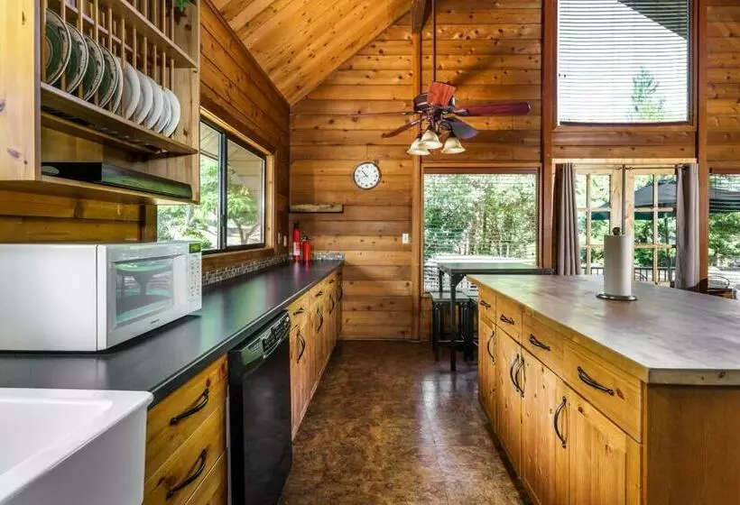 Rustic Modern Cabina De Alba