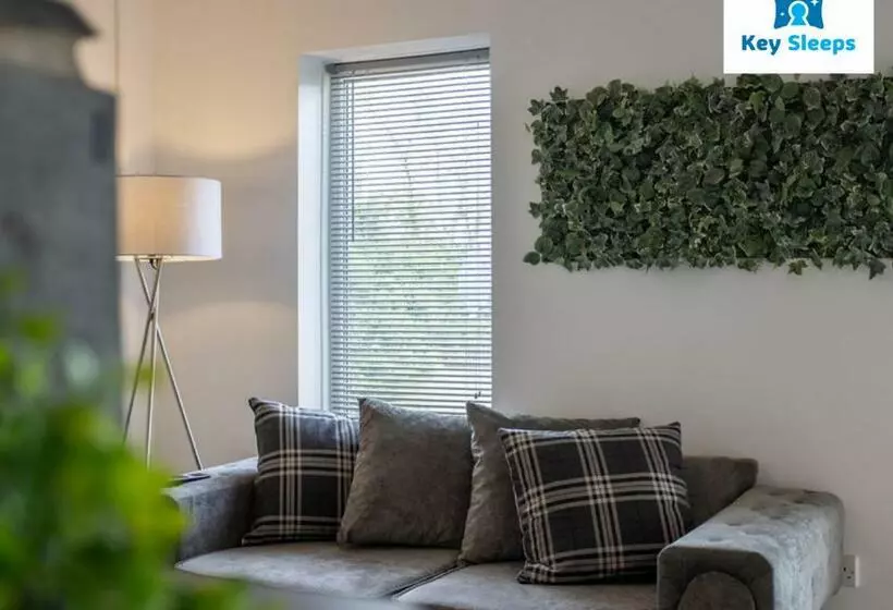 Beachside Family Staycation At Keysleeps   Pembrokeshire   Free Parking