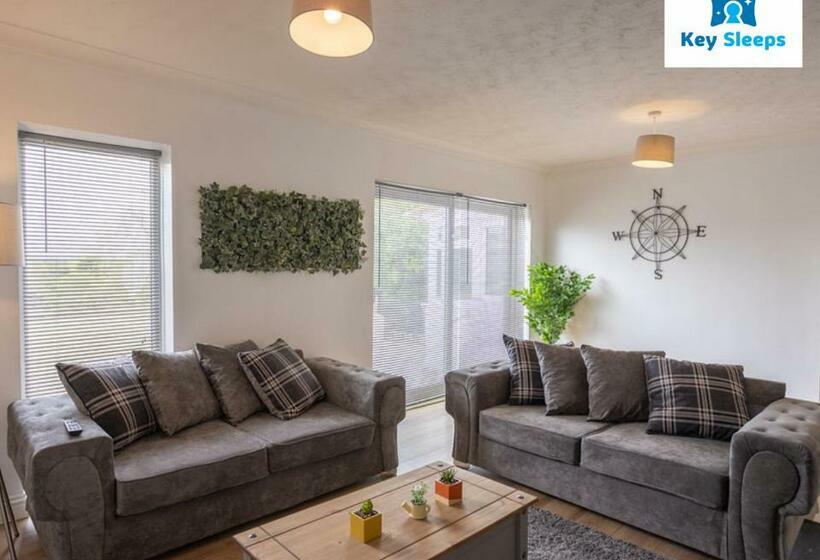 Beachside Family Staycation At Keysleeps   Pembrokeshire   Free Parking