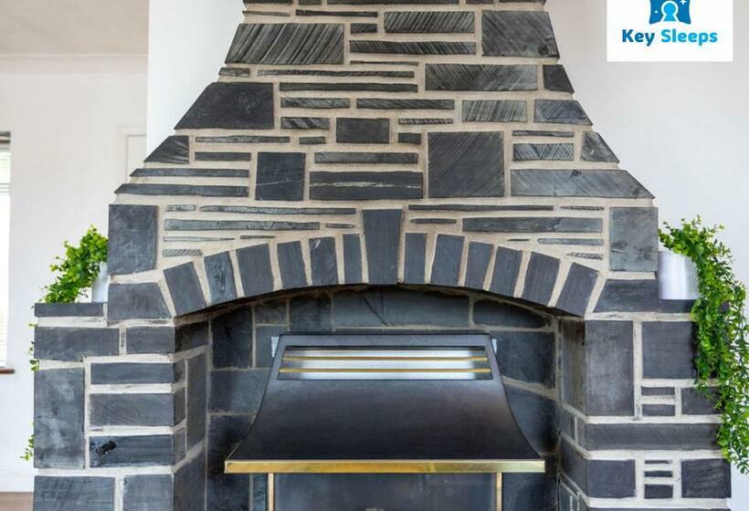 Beachside Family Staycation At Keysleeps   Pembrokeshire   Free Parking