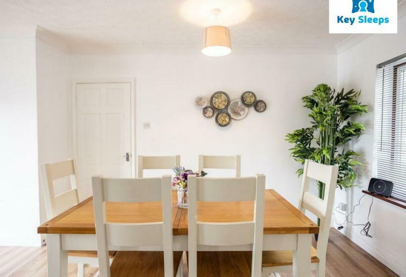 Beachside Family Staycation At Keysleeps   Pembrokeshire   Free Parking