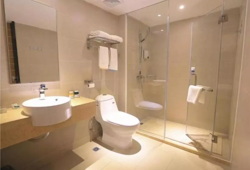 Hotelli City Comfort Inn Huizhou Zhongkai Huihuan