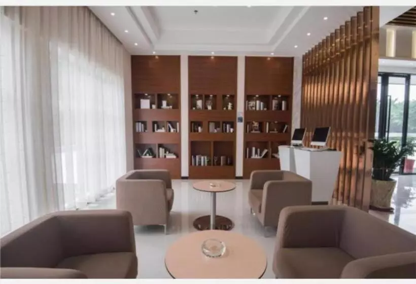 Hotelli City Comfort Inn Shantou Daxue Road