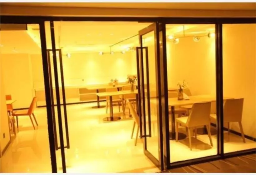 Hotelli City Comfort Inn Shenyang Railway Station Taiyuan Street Wanda Plaza