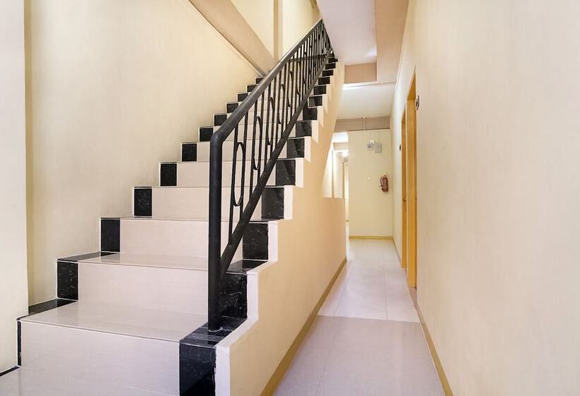 בית מלון כפרי Coffee Jodoh Homestay By Oyo Rooms