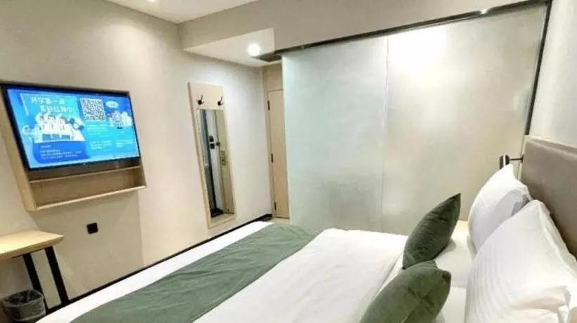 Hotelli Green Tree Inn Xinjiang Uygur Autonomous Region Korla Bazhou Bus Terminal Beishan Road Express