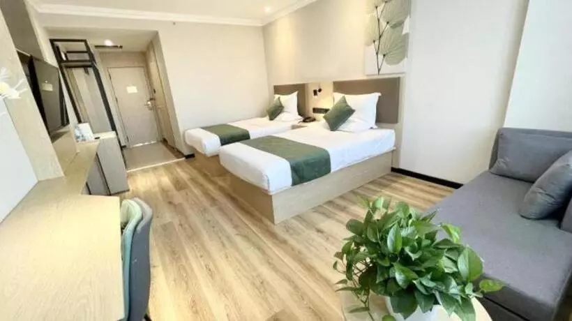 Hotelli Green Tree Inn Xinjiang Uygur Autonomous Region Korla Bazhou Bus Terminal Beishan Road Express