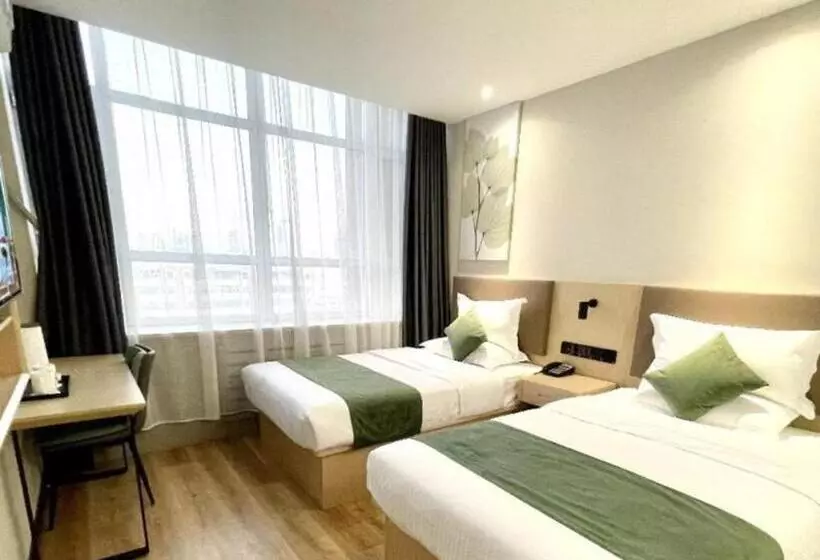 Hotelli Green Tree Inn Xinjiang Uygur Autonomous Region Korla Bazhou Bus Terminal Beishan Road Express