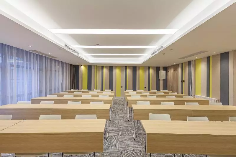 Hanting Premium Hotel Ji Nan Quancheng Road