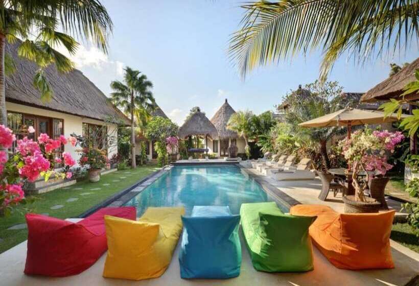 בית מלון כפרי Kandahill Bali