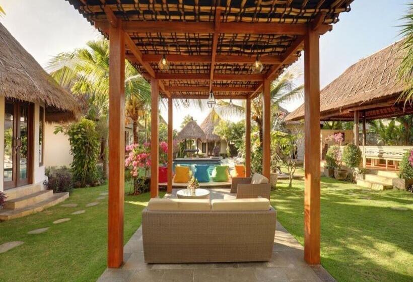 בית מלון כפרי Kandahill Bali