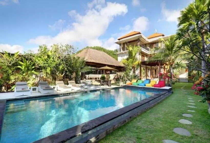 Hotelli Kandahill Bali